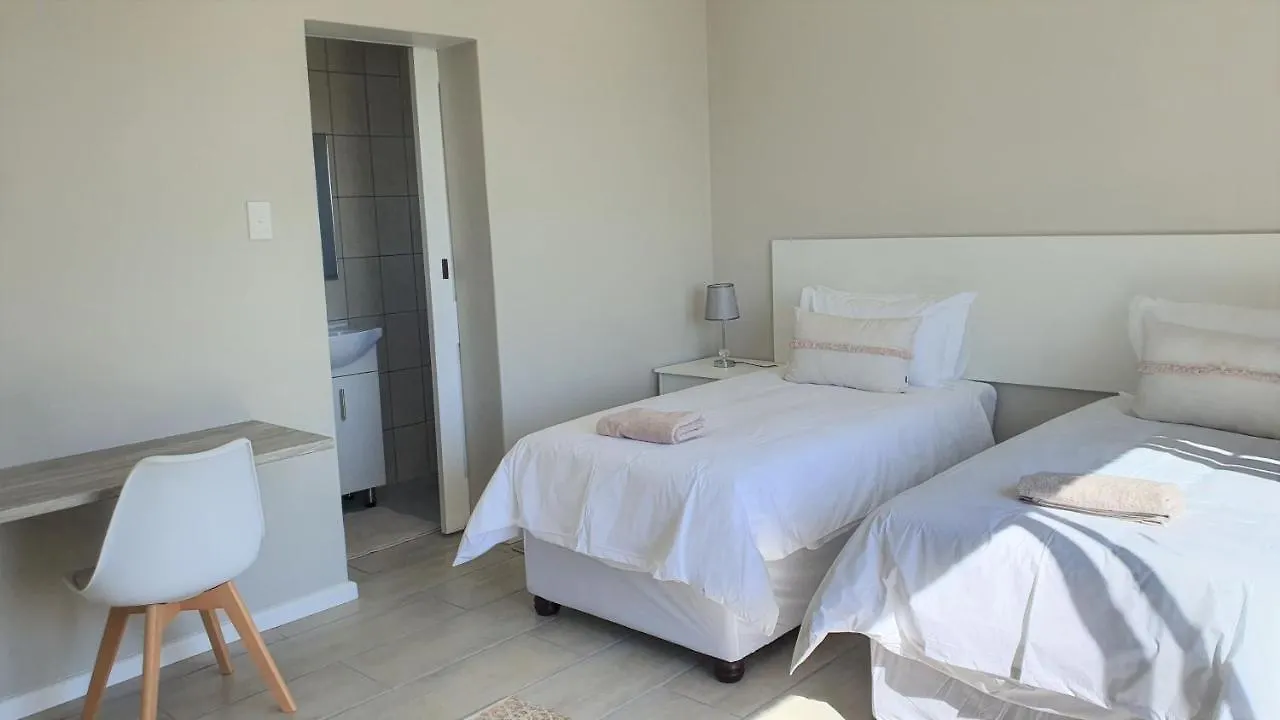 Kelzane Guesthouse Port Elizabeth Guest house