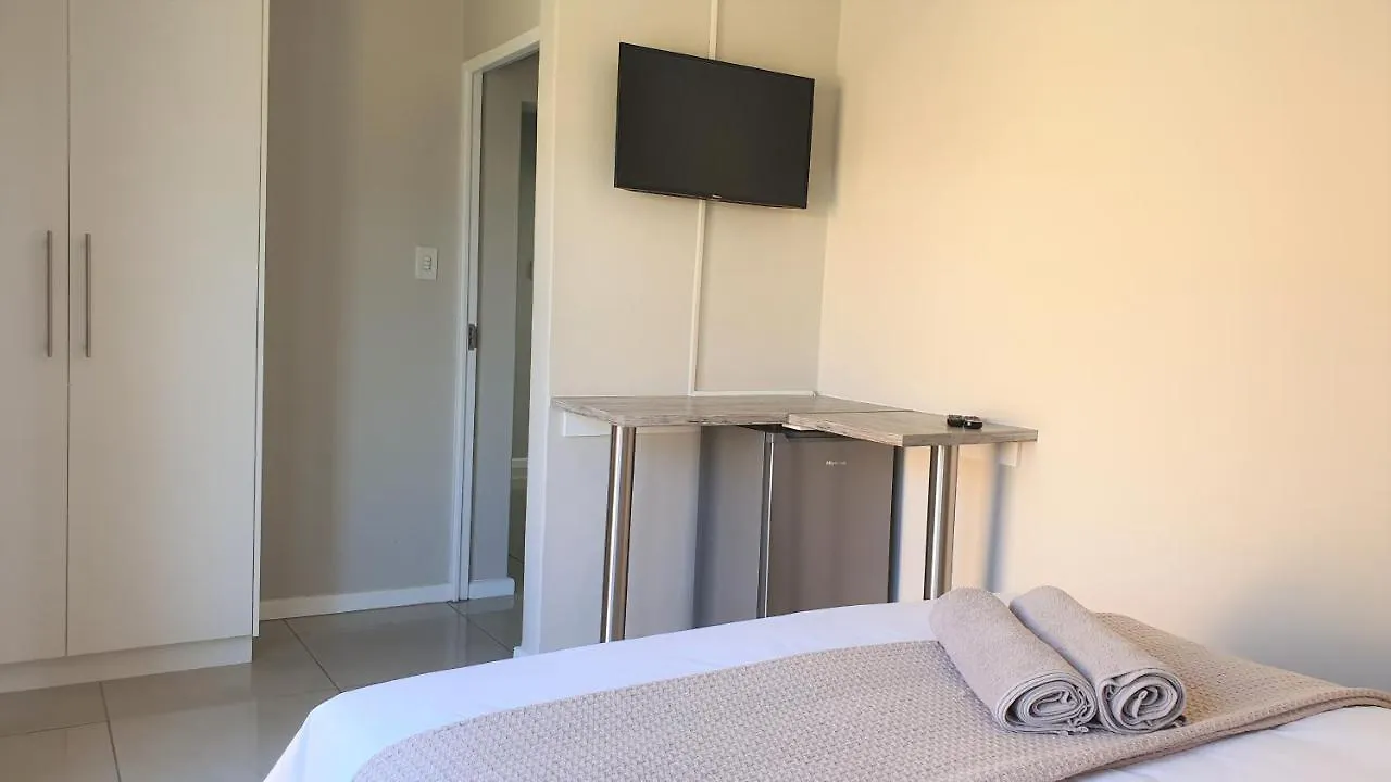 Kelzane Guesthouse Port Elizabeth 2*,